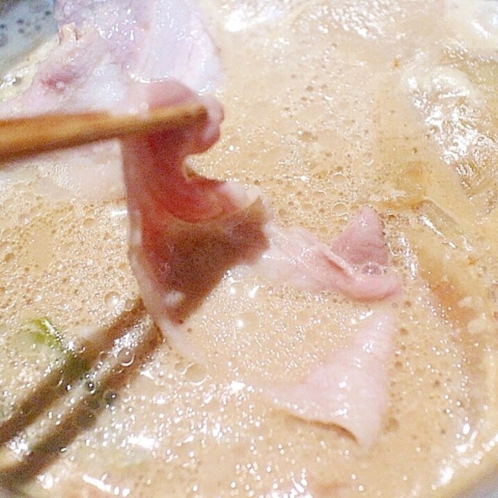 豆乳豚骨ラーメンスープで野菜たっぷり豚しゃぶ